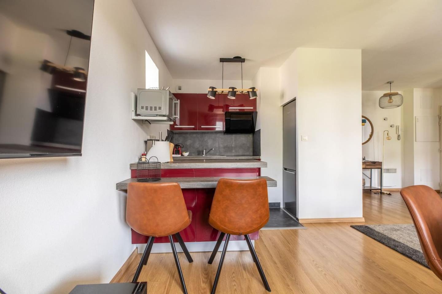 Le Clos Fleuri F3 Terrasse & Garage Apartment *